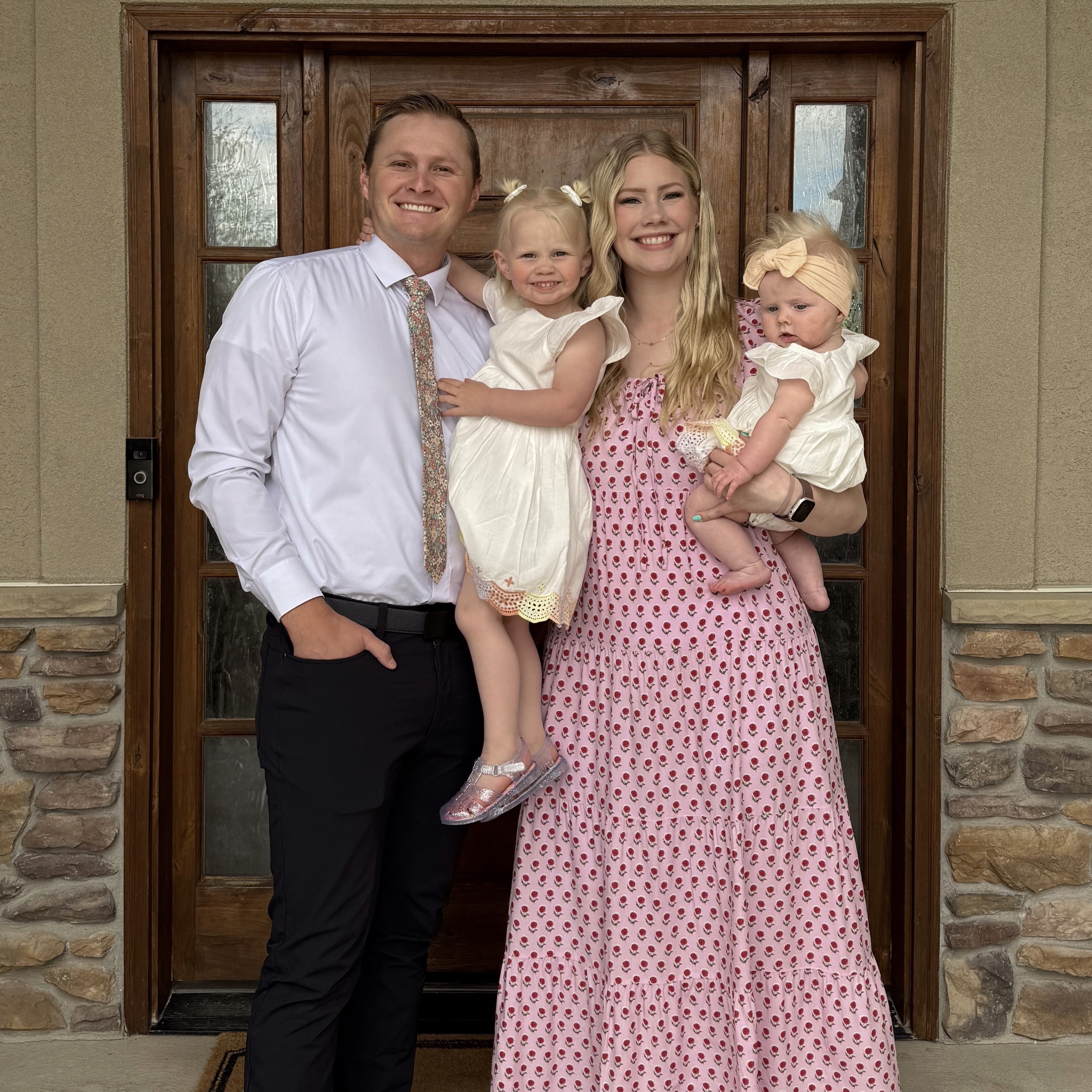 “Be Where Your Feet Are”: Idaho WWAMI Student Kaden Kunz Reflects on Fatherhood and Medical School