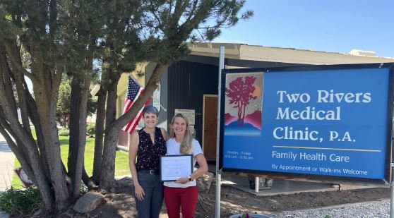 Honoring a Hometown Hero: Dr. Suzanna Hubele Receives 2025 Idaho WWAMI Alumni Award for Excellence
