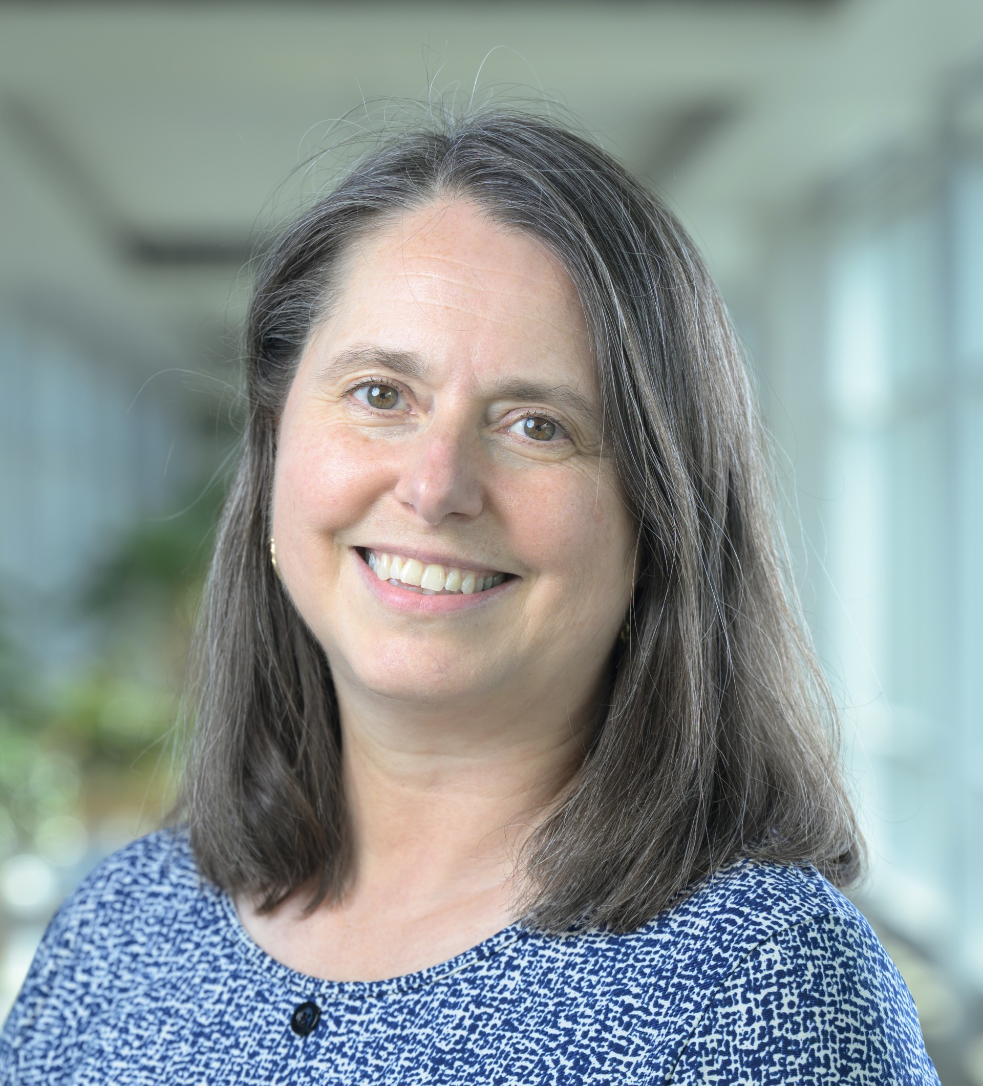 From Molecules to Meaning: Dr. Catherine Kilby Brings Mind, Brain & Behavior to Life for Alaska WWAMI Students